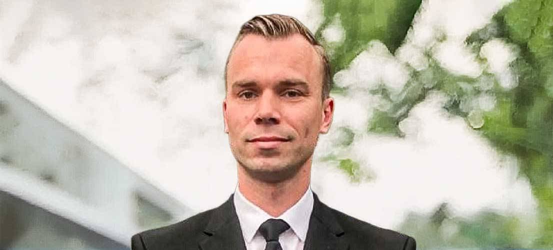 D. de Jong