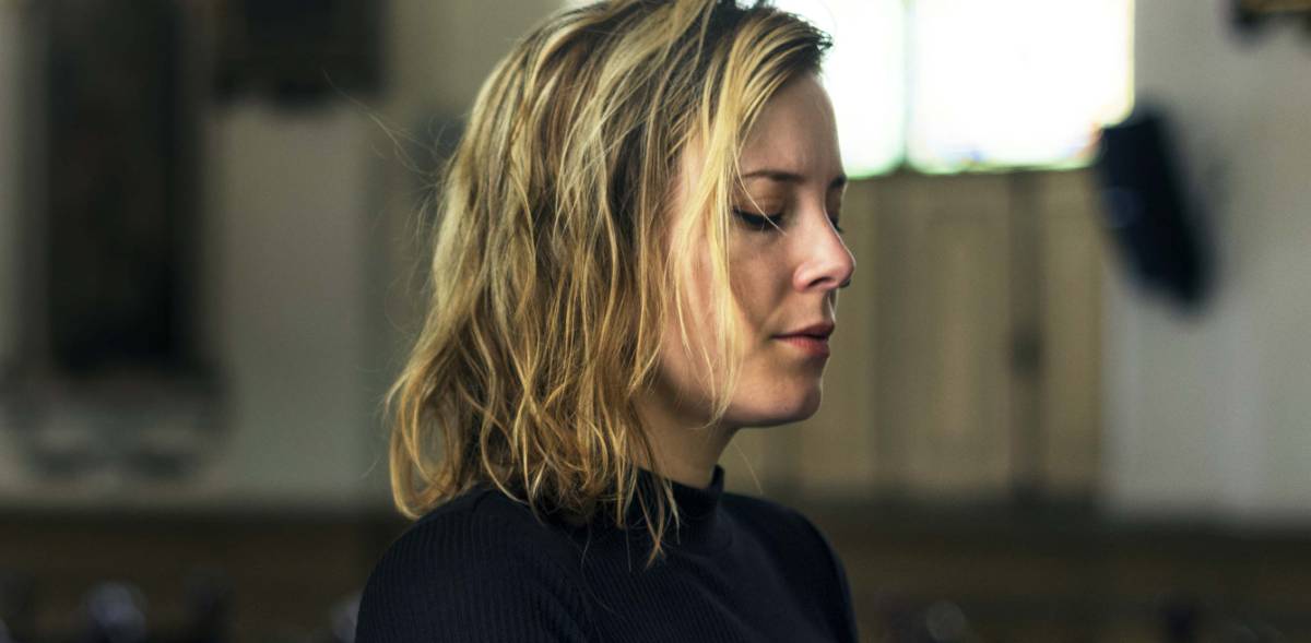 Vrouw kerk Vrouw kerk