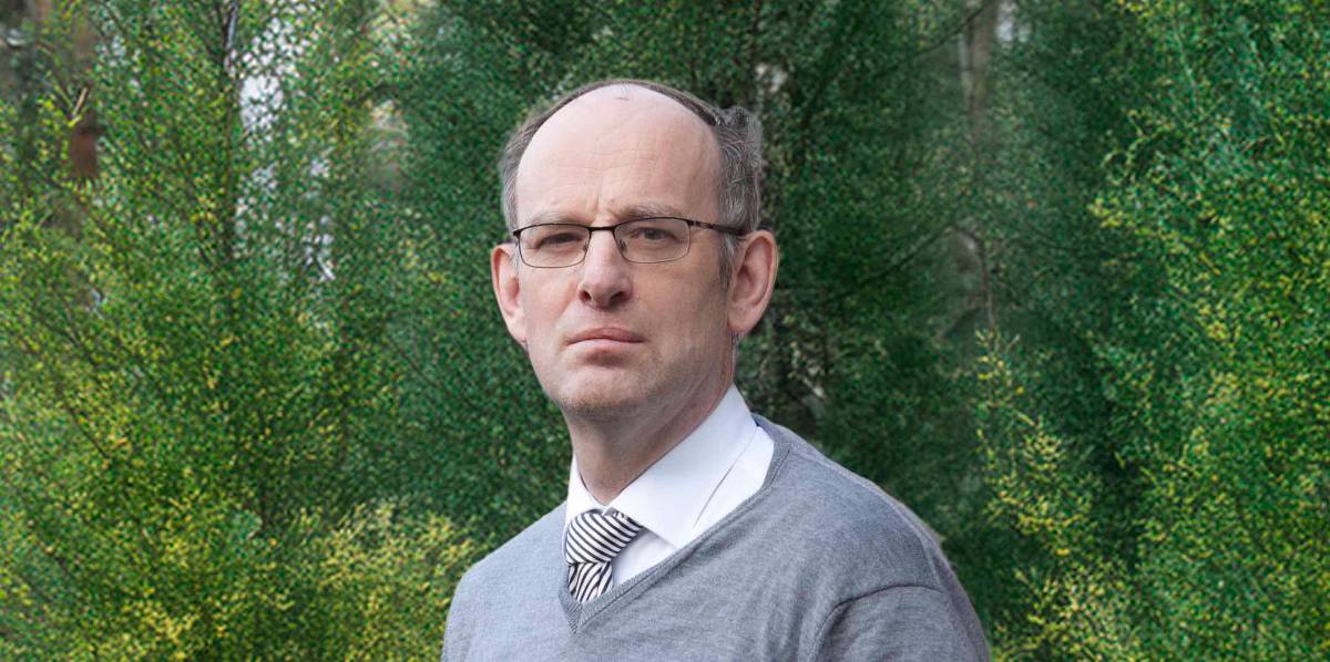 Dr. P. de Vries