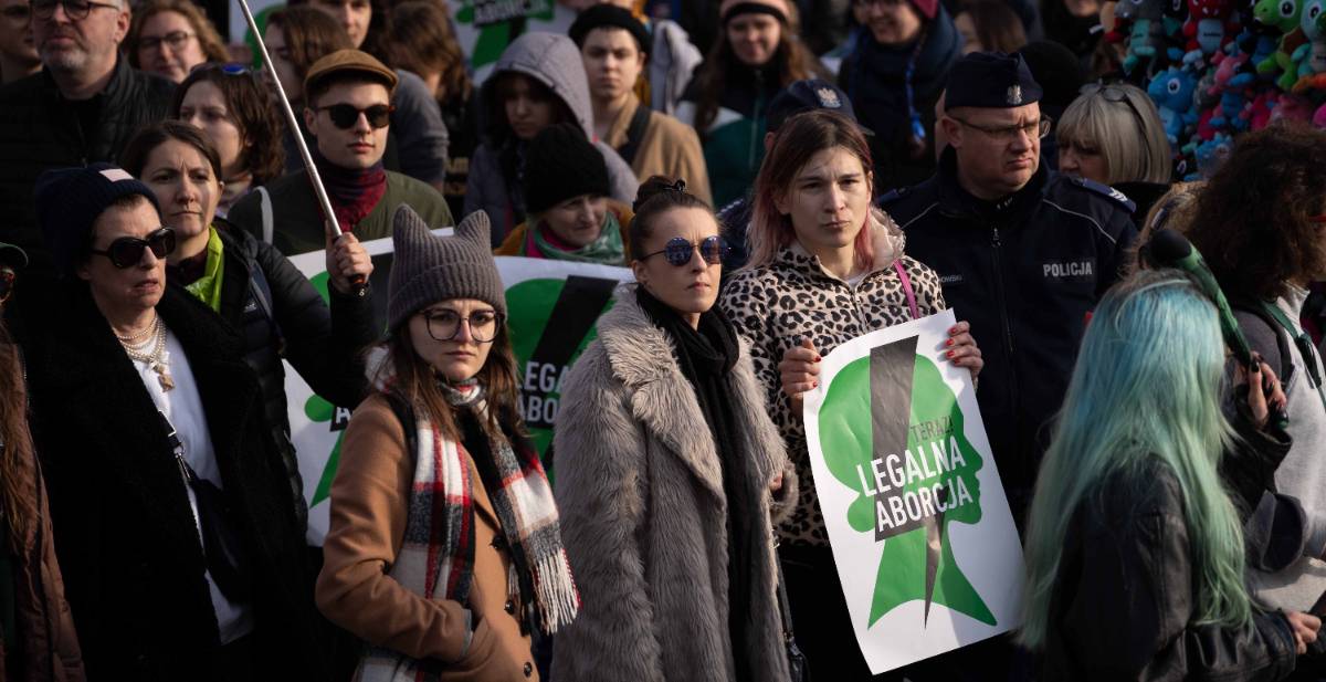 Poolse pro-abortusdemonstranten Poolse pro-abortusdemonstranten